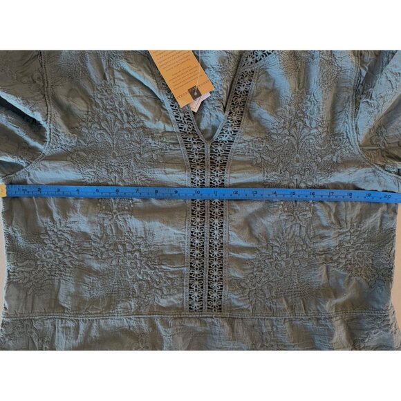 Democracy NWT Dusty Blue Cotton Embroidered Sz M Cottage Blouse Crocheted Lace - Picture 13 of 15